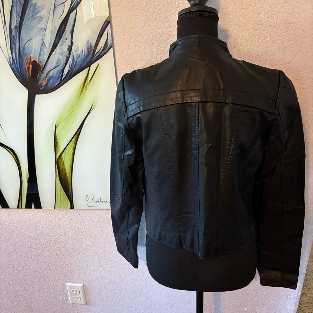 Must bundle Womens black distressed jacket flawed size small - Picture 6 of 9